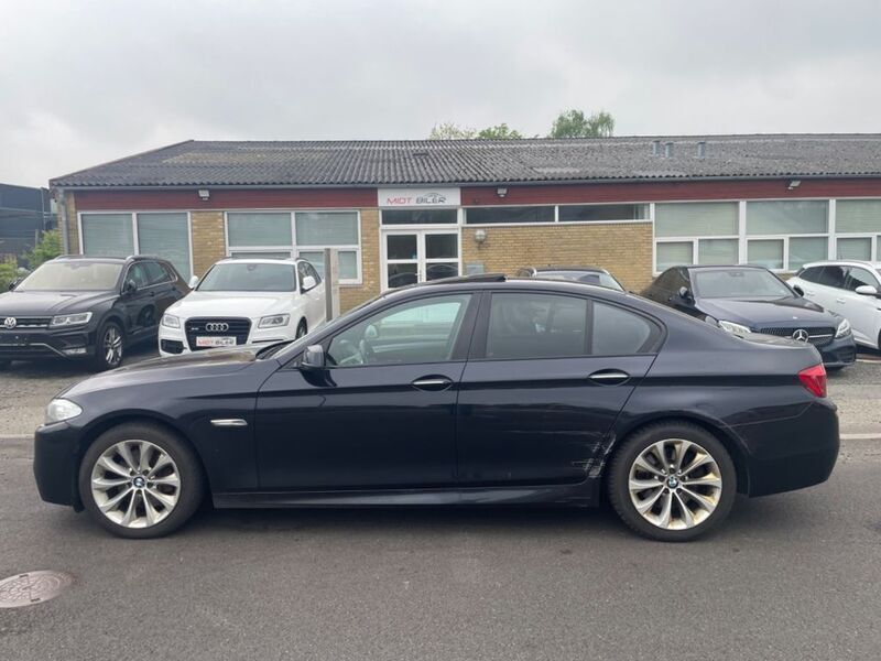 Schwarz Gebraucht 2013 BMW 535 Limousine | 10.709 € (Superpreis) - Bild 1/4
