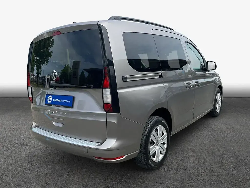 Gebraucht VW Caddy Basis 114 PS (83 kW) 2024 Beige Van / Kleinbus