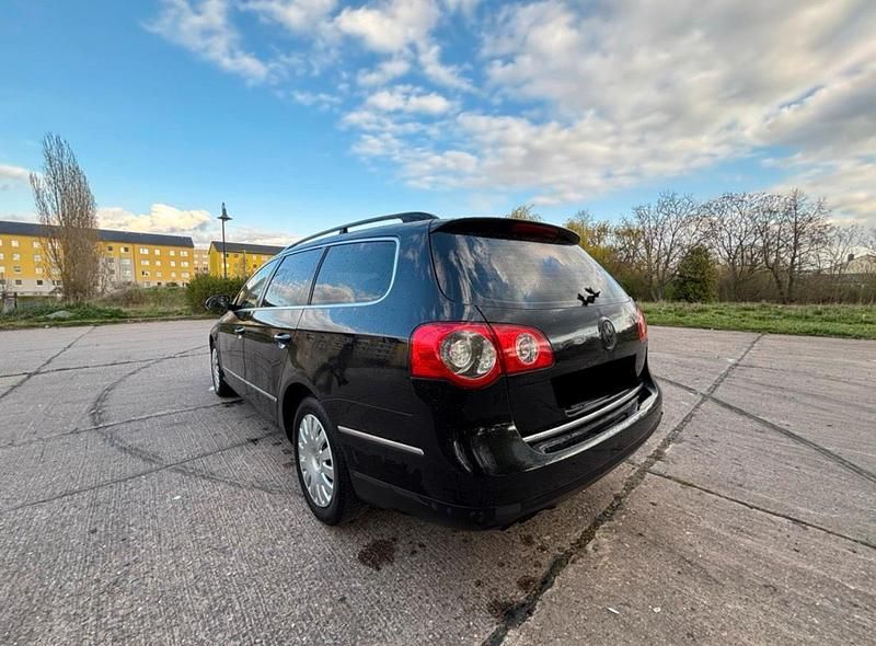 Gebraucht VW Passat 140 PS (102 kW) 2008 Schwarz Kombi