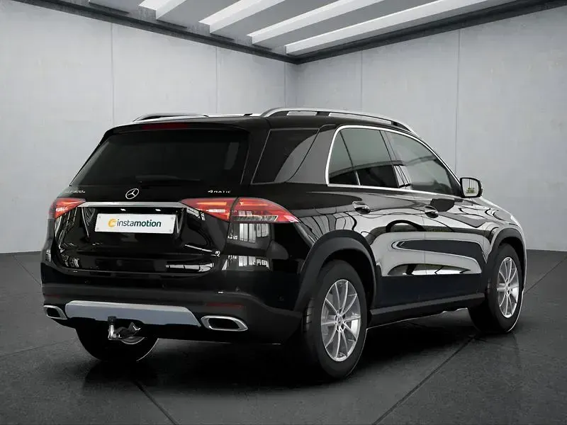 Gebraucht Mercedes GLE400 252 PS (185 kW) 2025 Schwarz SUV