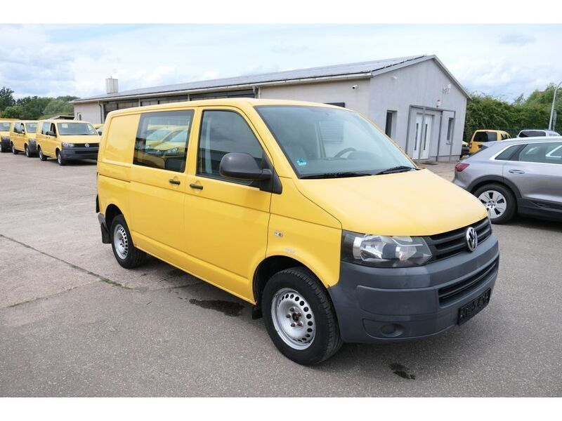 Gebraucht VW T5 84 PS (61 kW) 2010 Ginstergelb r1032 Van