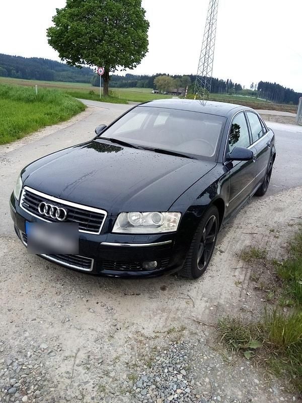 Blau Gebraucht 2003 Audi A8 Limousine | 3.500 € (Guter Preis) - Bild 1/4