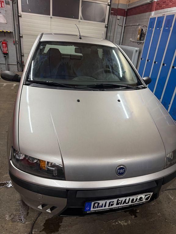 Gebraucht Fiat Punto 60 PS (44 kW) 2001 Silber Kleinwagen