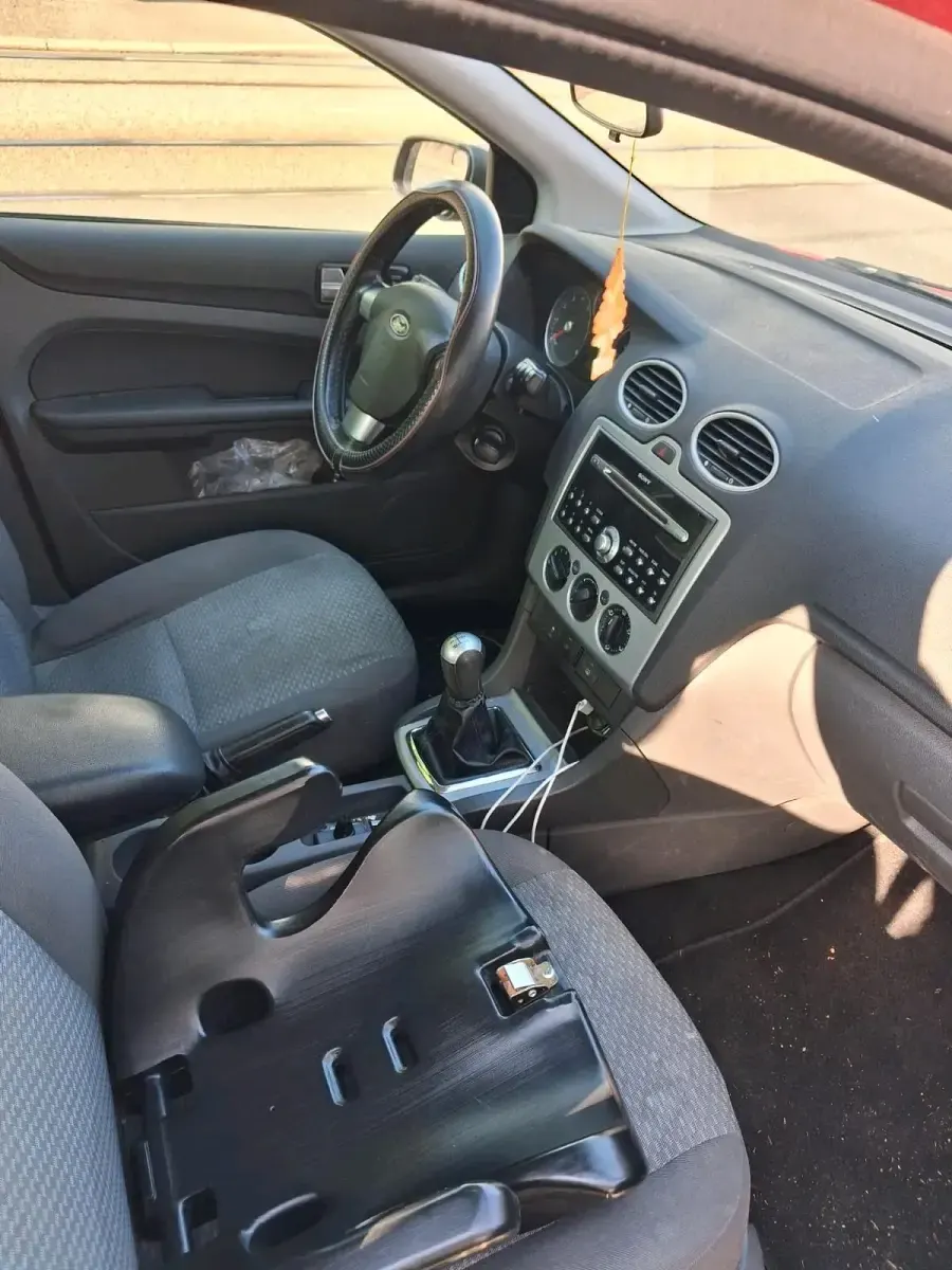 Brugt Ford Focus 116 HK (85 kW) 2006 Rød Stationcar