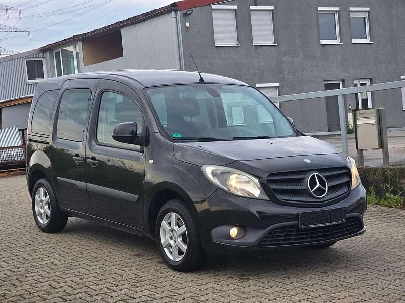 Gebraucht Mercedes Citan 111 110 PS (80 kW) 2014 Schwarz Kombi
