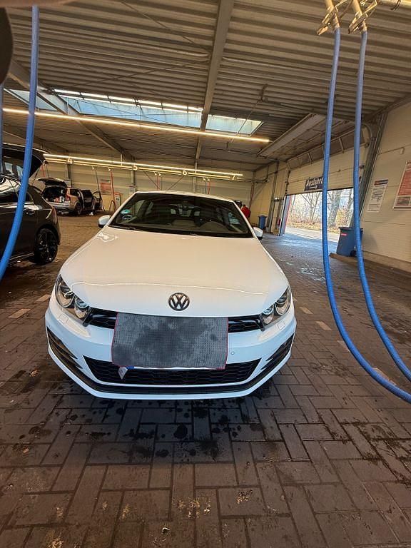 Weiß Gebraucht 2015 VW Scirocco Coupé | 17.500 € (Teuer) - Bild 1/4