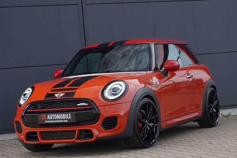 Gebraucht Mini John Cooper Works 231 PS (169 kW) 2020 Orange Kleinwagen