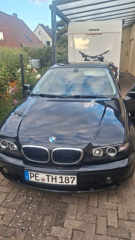 Schwarz Gebraucht 2005 BMW 318 Sport Line Coupé | 3.999 € (Fairer Preis) - Bild 1/4