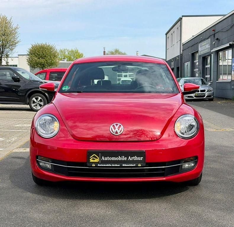 Second-hand VW Beetle Design 105 CP (77 kW) 2012 Roșu Hatchback