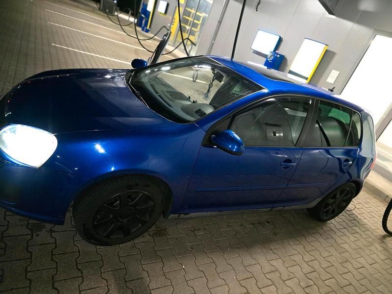 Gebraucht VW Golf IV 105 PS (77 kW) 2004 Blau Kleinwagen