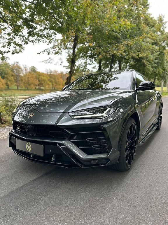 Grau Gebraucht 2019 Lamborghini Urus SUV | 172.550 € (Etwas zu teuer) - Bild 1/4