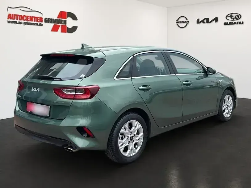 Gebraucht Kia Ceed Vision 140 PS (102 kW) 2025 Grün Kleinwagen