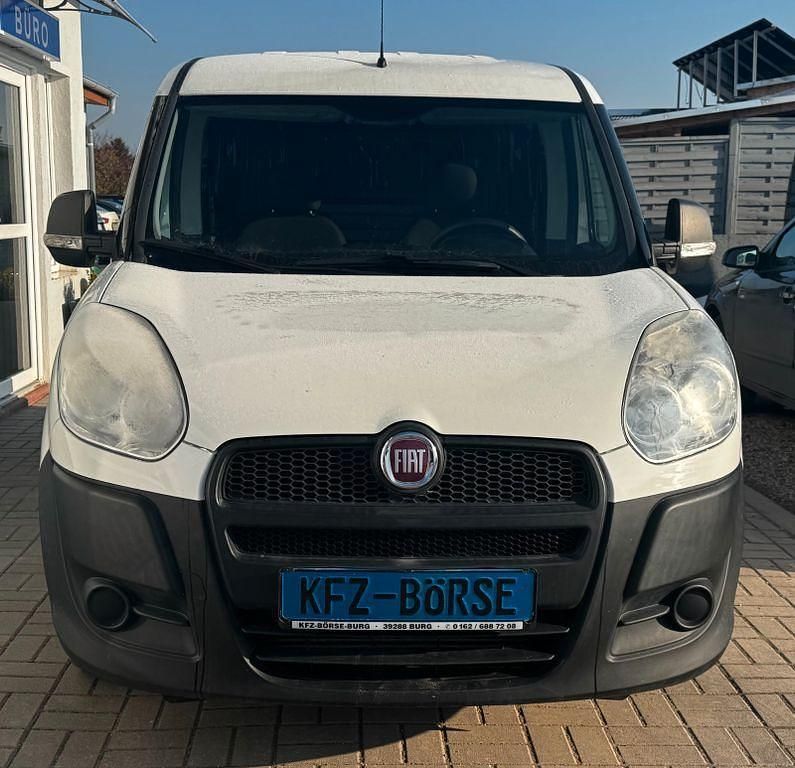 Gebraucht Fiat Doblò 75 PS (55 kW) 2015 Weiß Van / Kleinbus