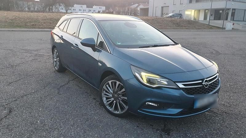 Gebraucht Opel Astra Dynamic 150 PS (110 kW) 2016 Blau Kombi