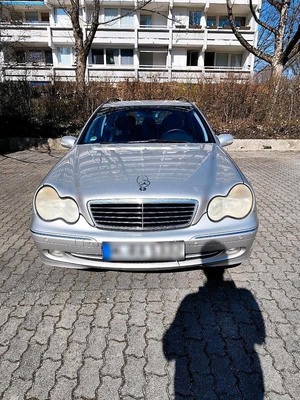 Gebraucht Mercedes C320 218 PS (160 kW) 2003 Grau Kombi