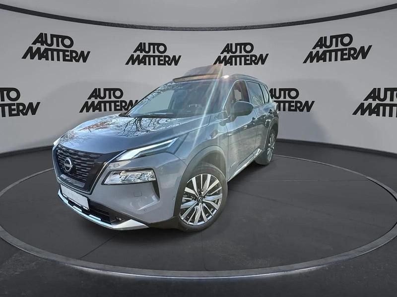 Neu Nissan X-Trail Tekna 213 PS (156 kW) 2025 Grau SUV