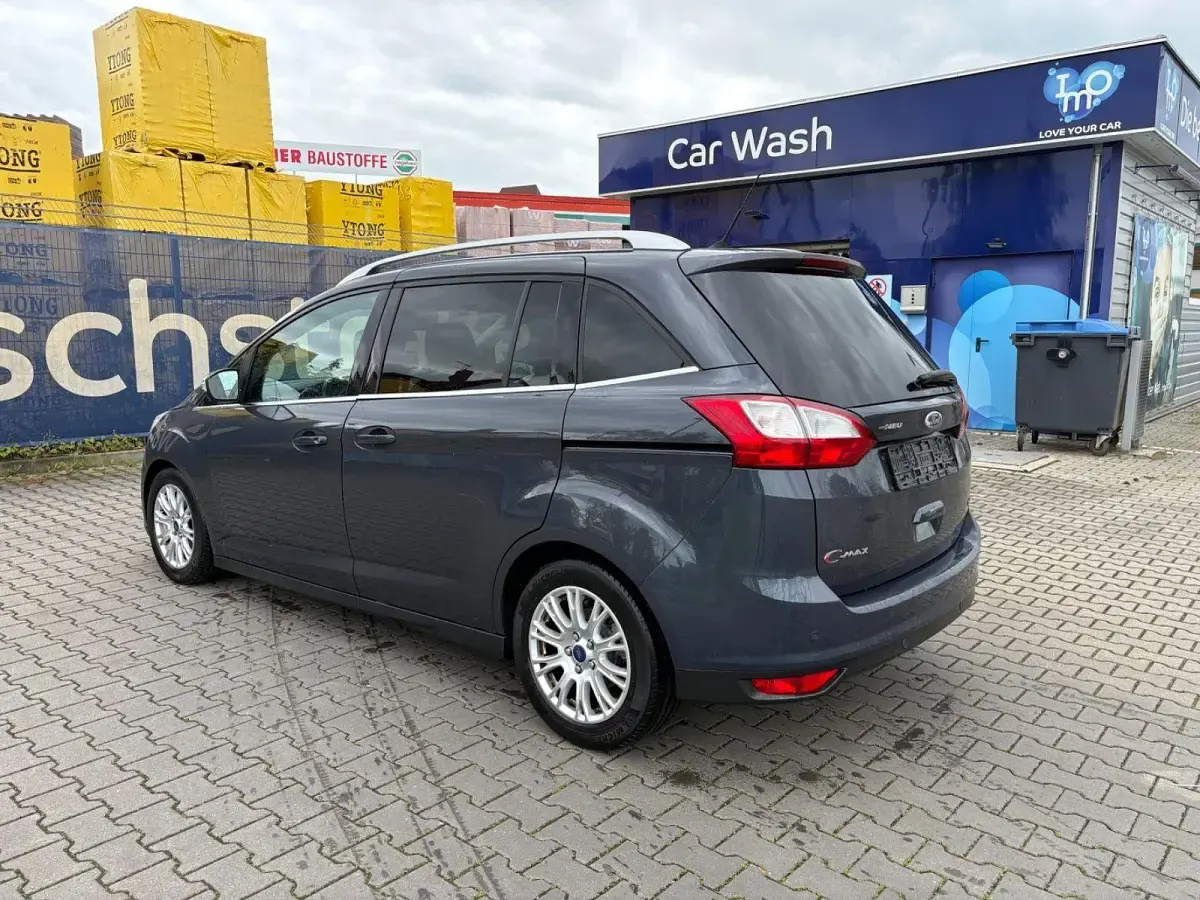Używany Ford Grand C-Max Titanium 150 KM (110 kW) 2011 Szary Minivan