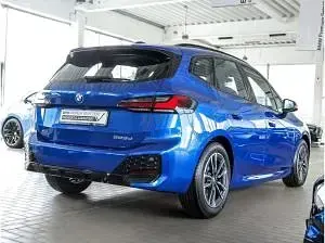 Gebraucht BMW 223 Active Tourer 211 PS (155 kW) 2025 Blau (portimao blau) Van / Kleinbus
