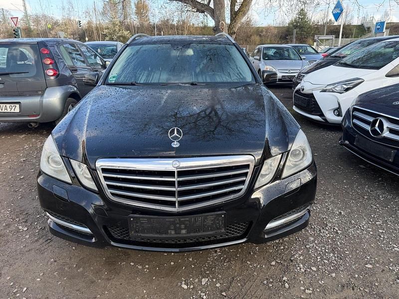 Gebraucht Mercedes E350 Elegance 231 PS (169 kW) 2010 Schwarz Kombi
