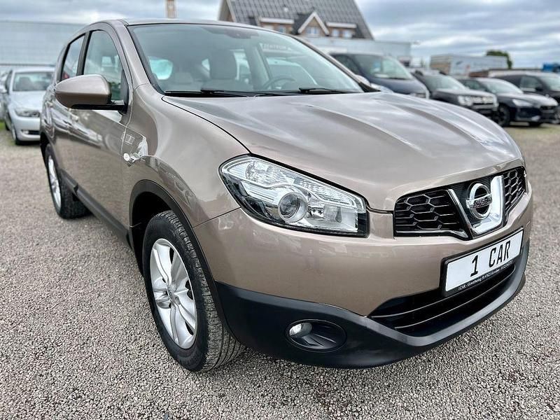 Braun Gebraucht 2012 Nissan Qashqai Acenta SUV | 10.500 € (Etwas zu teuer) - Bild 1/4