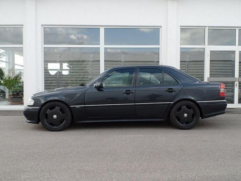 Schwarz metallic Gebraucht 1996 Mercedes C36 AMG AMG Limousine | 19.500 € - Bild 1/4