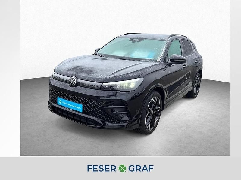 Deep black perleffekt Gebraucht 2025 VW Tiguan R-line SUV | 39.790 € (Superpreis) - Bild 1/4