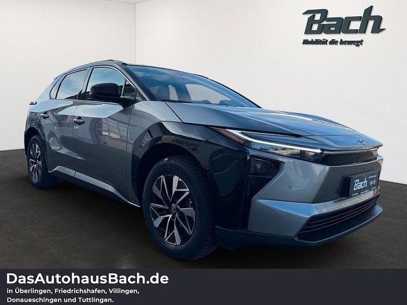 Gebraucht Toyota bZ4X Lounge 252 kW (343 PS) 2026 Silber SUV