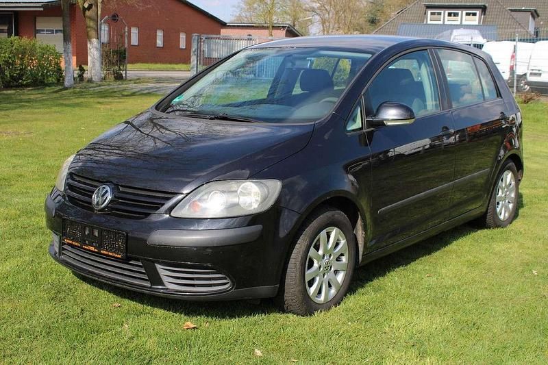 Gebraucht VW Golf IV Trendline 105 PS (77 kW) 2005 Black magic perleffekt Kleinwagen