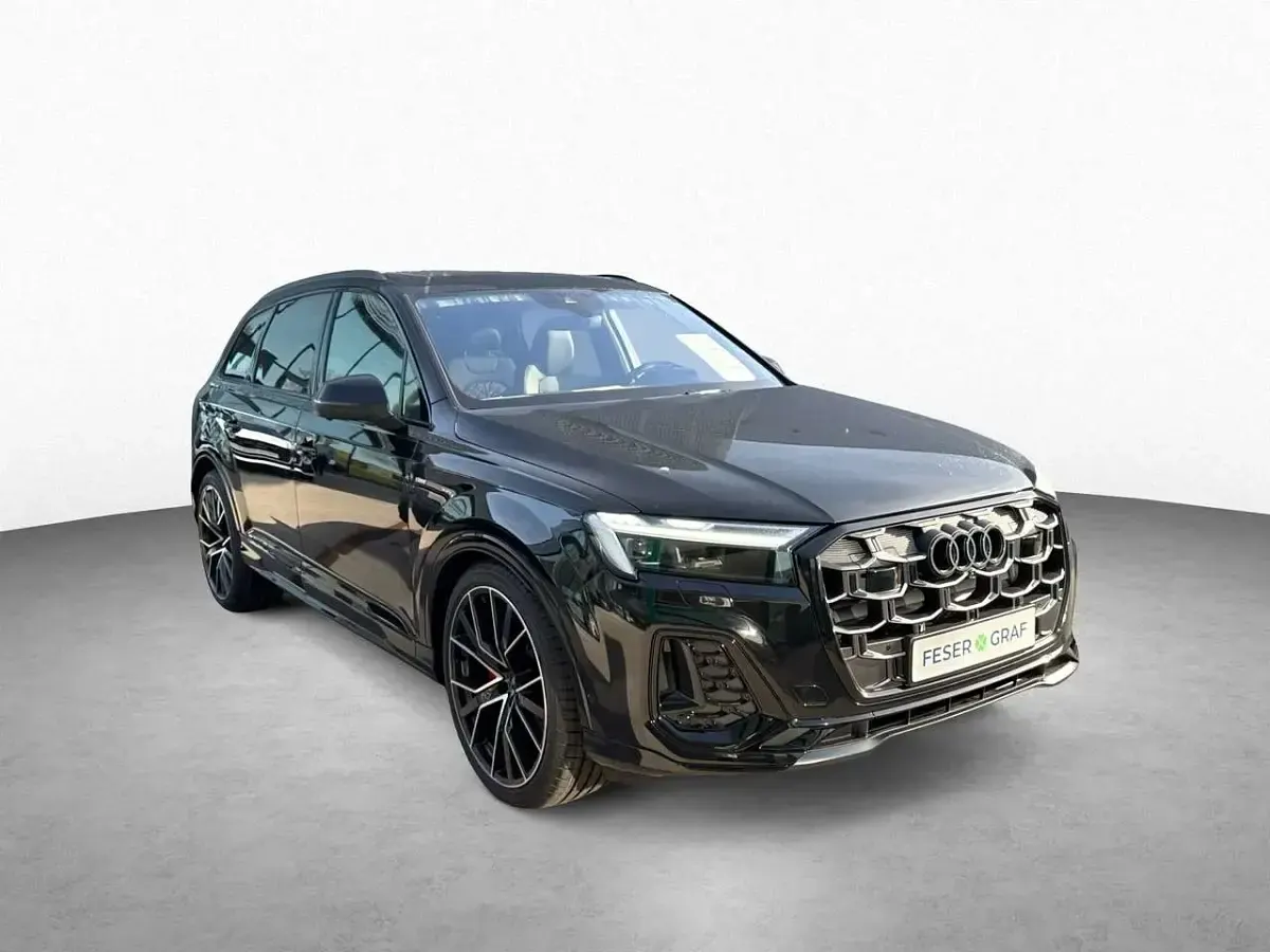 Neu Audi Q7 Business 286 PS (210 kW) 2025 Mythosschwarz metallic SUV