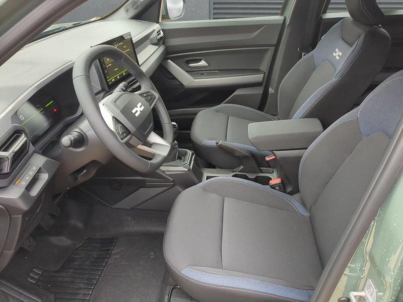 Neu Dacia Duster Expression 122 PS (89 kW) 2026 Zedergrün SUV