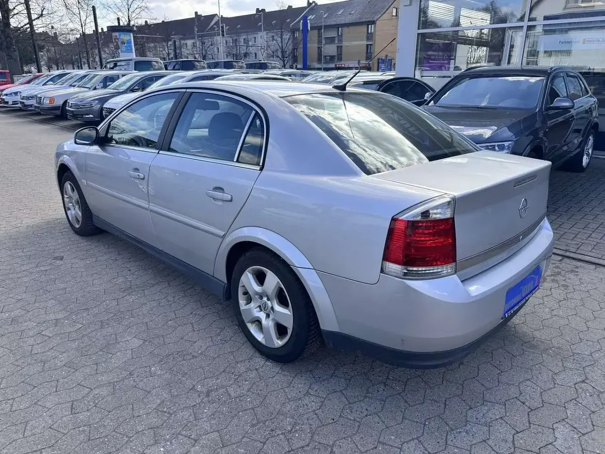Gebraucht Opel Vectra 120 PS (88 kW) 2004 Silber Limousine