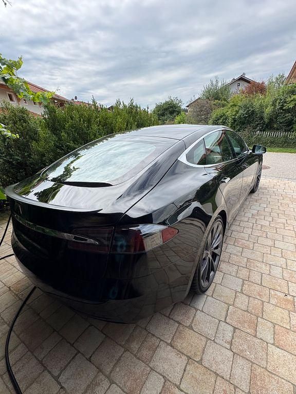 Gebraucht Tesla Model S Performance 584 kW (795 PS) 2020 Schwarz Kleinwagen