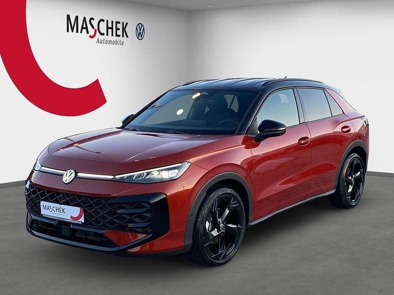 Neu VW T-Roc Style 150 PS (110 kW) 2026 Flame red metallic / schwarz u SUV
