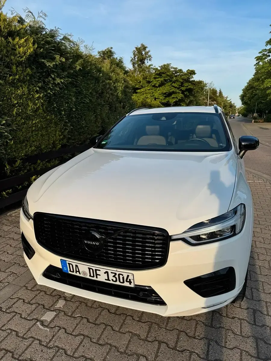 Gebraucht Volvo XC60 R-Design 190 PS (139 kW) 2019 Weiß SUV