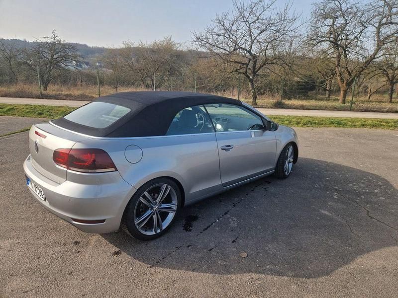 Second-hand VW Golf 105 CP (77 kW) 2011 Argintiu Cabrio