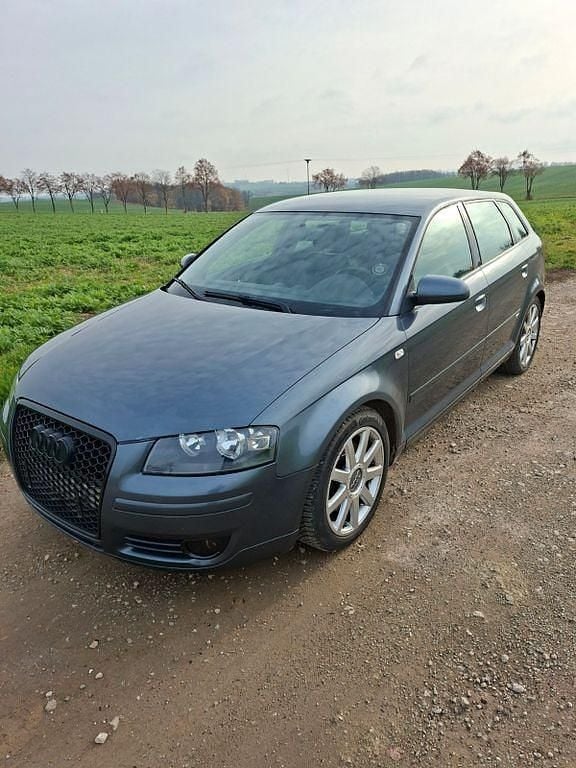 Grau Gebraucht 2006 Audi A3 S-Line Limousine | 5.000 € (Fairer Preis) - Bild 1/4