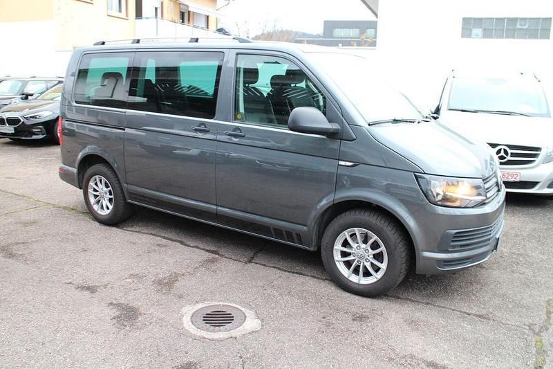 Gebraucht VW Multivan 150 PS (110 kW) 2016 Grau Van