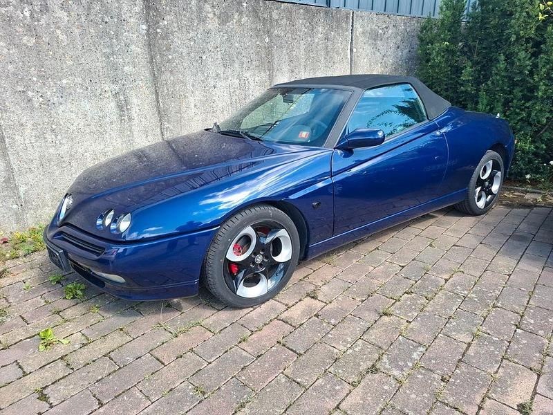 Blau Gebraucht 1999 Alfa Romeo Spider Cabrio | 5.999 € (Fairer Preis) - Bild 1/4