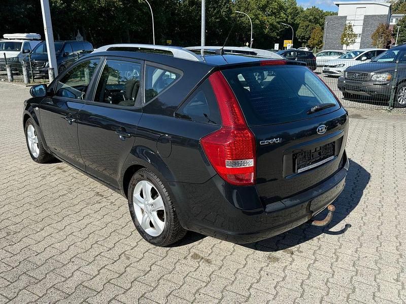 Gebraucht Kia Ceed Edition 7 90 PS (66 kW) 2012 Schwarz Kleinwagen