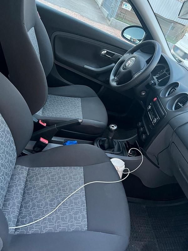 Gebraucht Seat Ibiza 60 PS (44 kW) 2008 Schwarz Kleinwagen