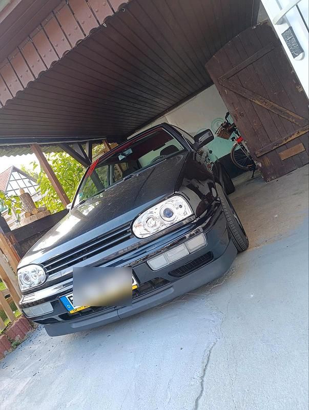 Gebraucht VW Golf III 60 PS (44 kW) 1997 Schwarz Kleinwagen