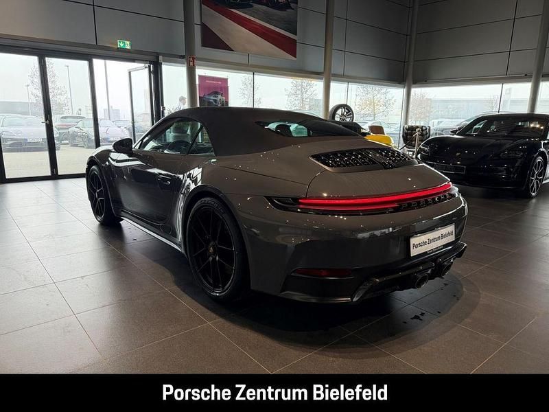 Neu Porsche 911 Carrera 4 Cabriolet 541 PS (397 kW) 2026 Grau Cabrio