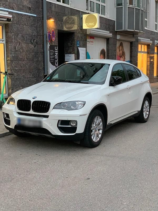 Weiß Gebraucht 2013 BMW X6 SUV | 18.000 € (Fairer Preis) - Bild 1/4