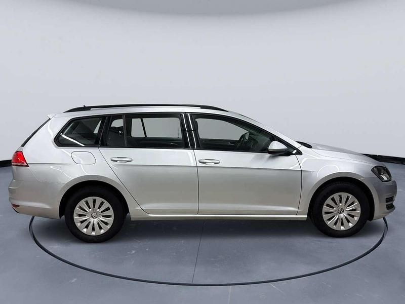 Second-hand VW Golf VII Trendline 110 CP (80 kW) 2016 Argintiu Break