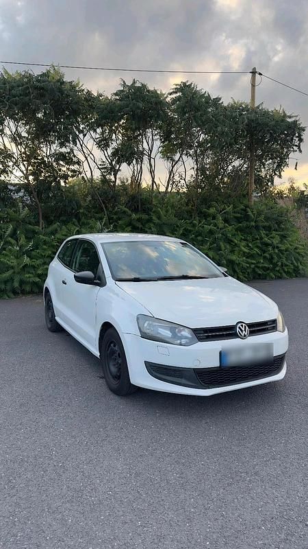 Second-hand VW Polo 60 CP (44 kW) 2012 Alb Hatchback