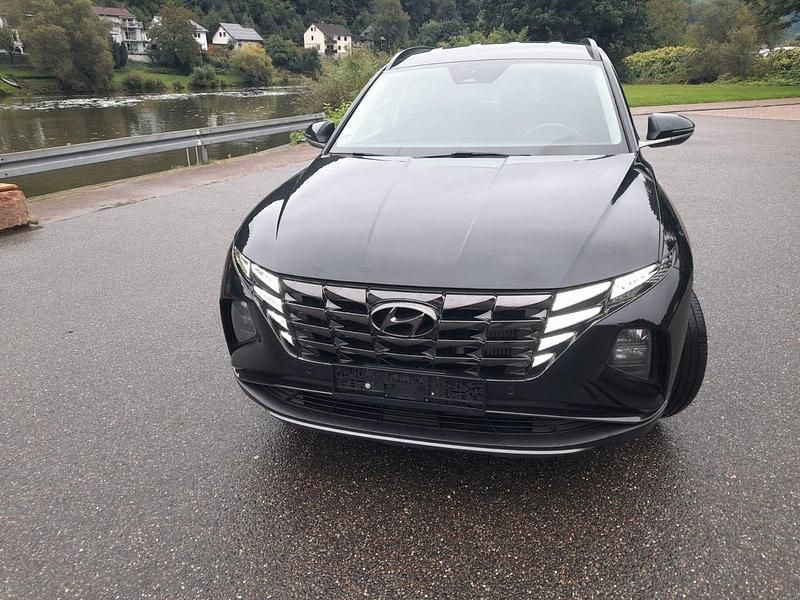 Schwarz Gebraucht 2021 Hyundai Tucson SUV | 17.390 € (Superpreis) - Bild 1/4
