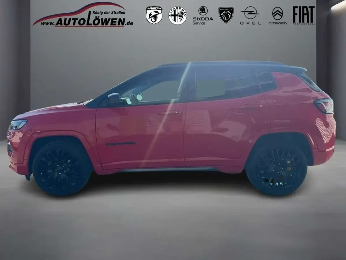 Usado Jeep Compass 131 HP (96 kW) 2023 Vermelho SUV