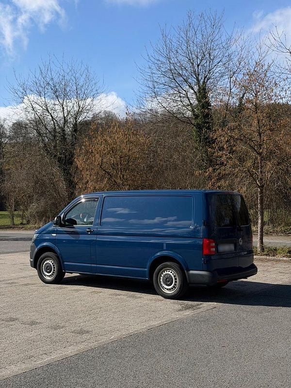 Gebraucht VW Transporter 102 PS (75 kW) 2015 Blau Van