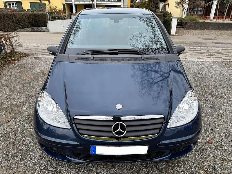 Blau Gebraucht 2006 Mercedes A150 Classic Van / Kleinbus | 5.500 € (Fairer Preis) - Bild 1/3