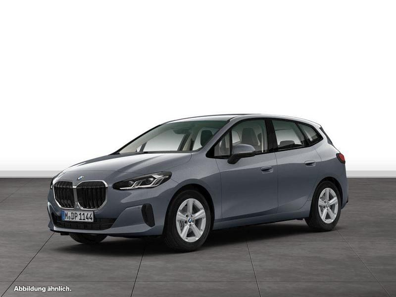 Gebraucht BMW 220 Active Tourer Luxury Line 156 PS (114 kW) 2025 Storm bay metallic Van / Kleinbus